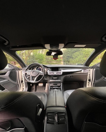 Mercedes-Benz CLS cena 86000 przebieg: 235000, rok produkcji 2011 z Warszawa małe 277